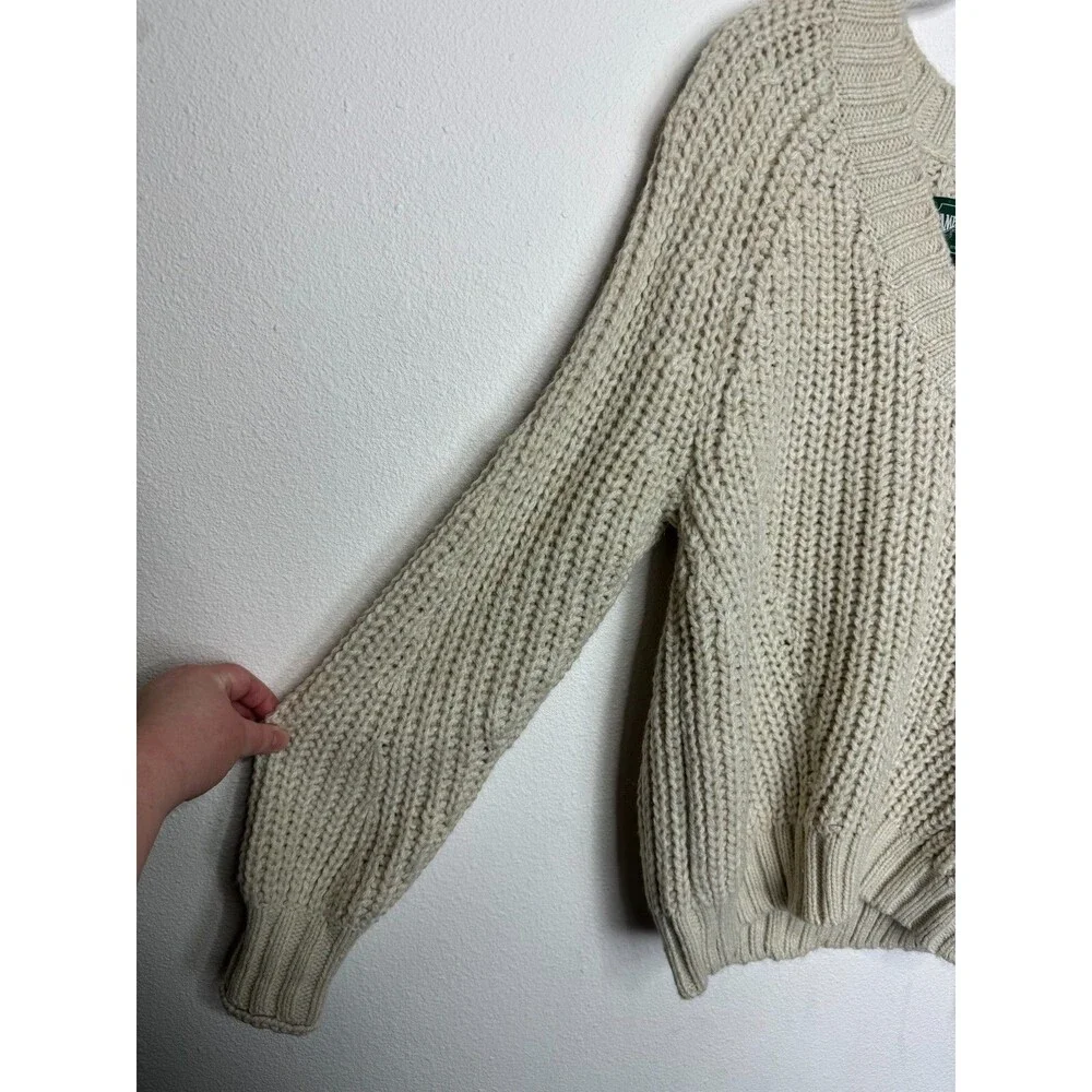 American Eagle XS Sweater Cream Oversized Chunky Knit V-Neck Pullover NWT